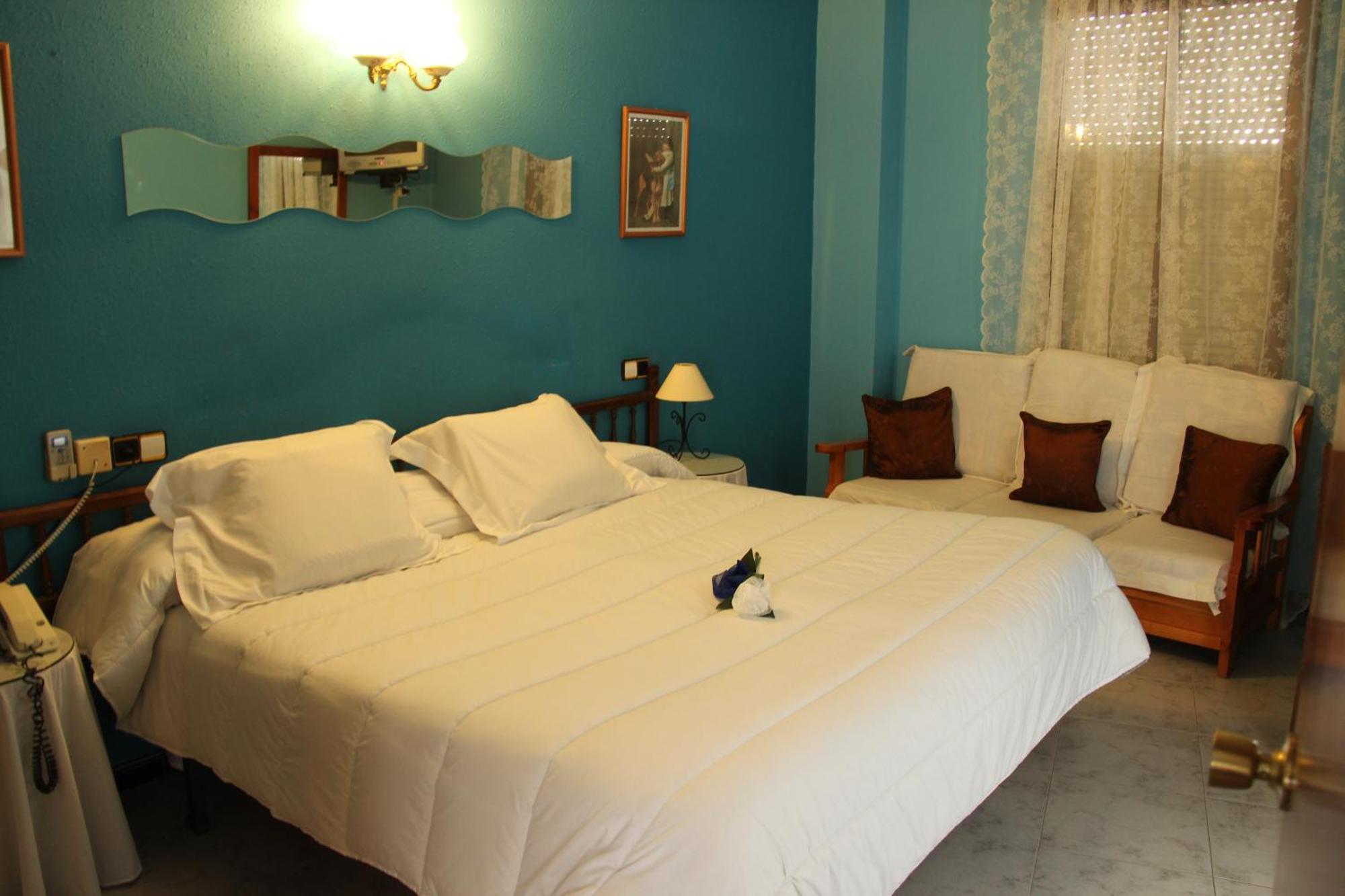 Nerva Hotel Vazquez Diaz מראה חיצוני תמונה