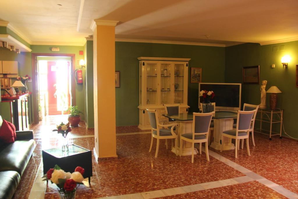 Nerva Hotel Vazquez Diaz מראה חיצוני תמונה